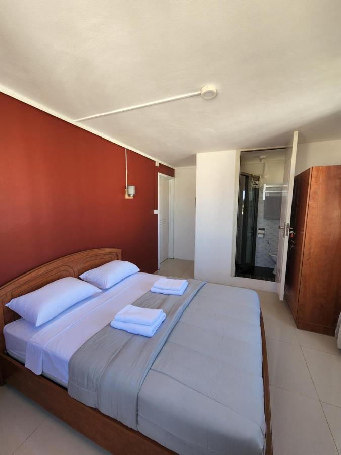 Sunsetview Beach Apartment Flic en Flac Bagian luar foto